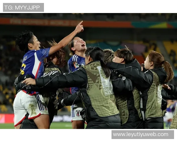 日本女足大胜加拿大谷川萌萌子续约后表现出色传射建功