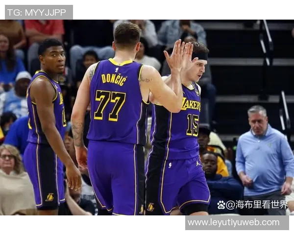 巴爷点评独行侠交易东契奇为何未能引进里夫斯令人震惊