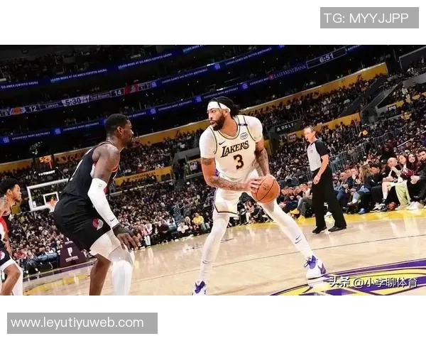 浓眉半场表现抢眼16分8篮板领衔全队助力胜利